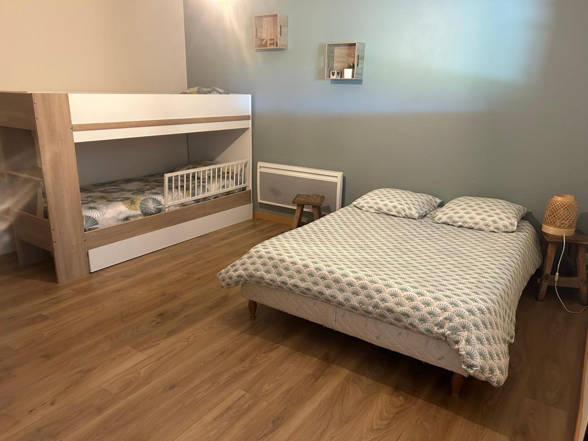 Apartamento Au Coeur Des Bois Saint-Germain-du-Salembre Exterior foto
